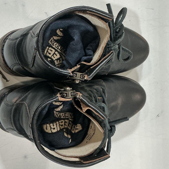 Women’s Freebird by Steven Manchester Distressed Black Leather Boots Size 8 - Picture 5 of 7